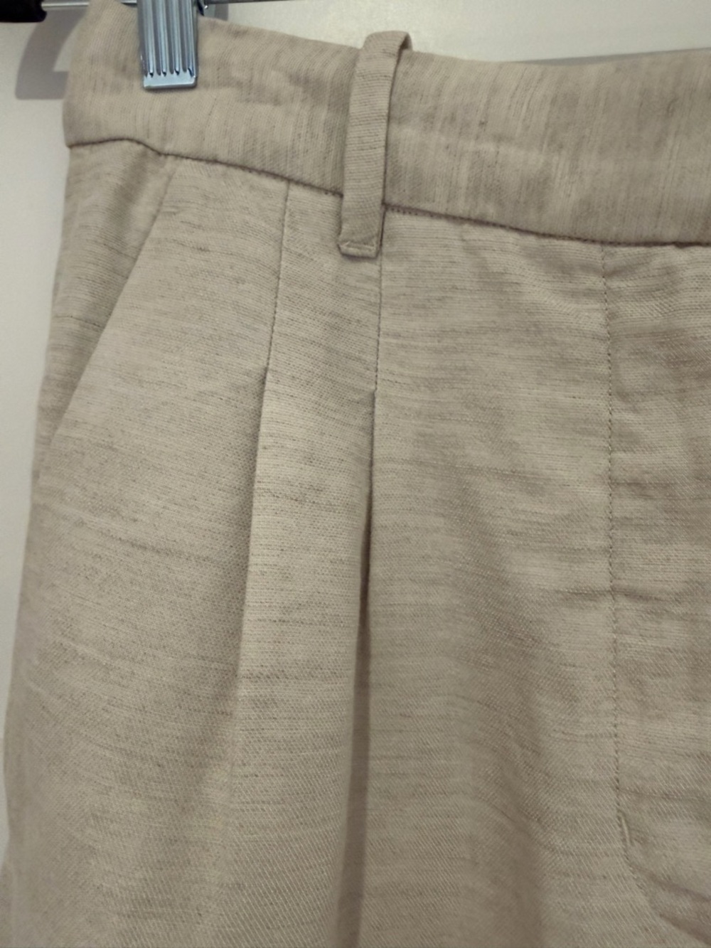 Aritzia Wilfred The Effortless Pant in Beige